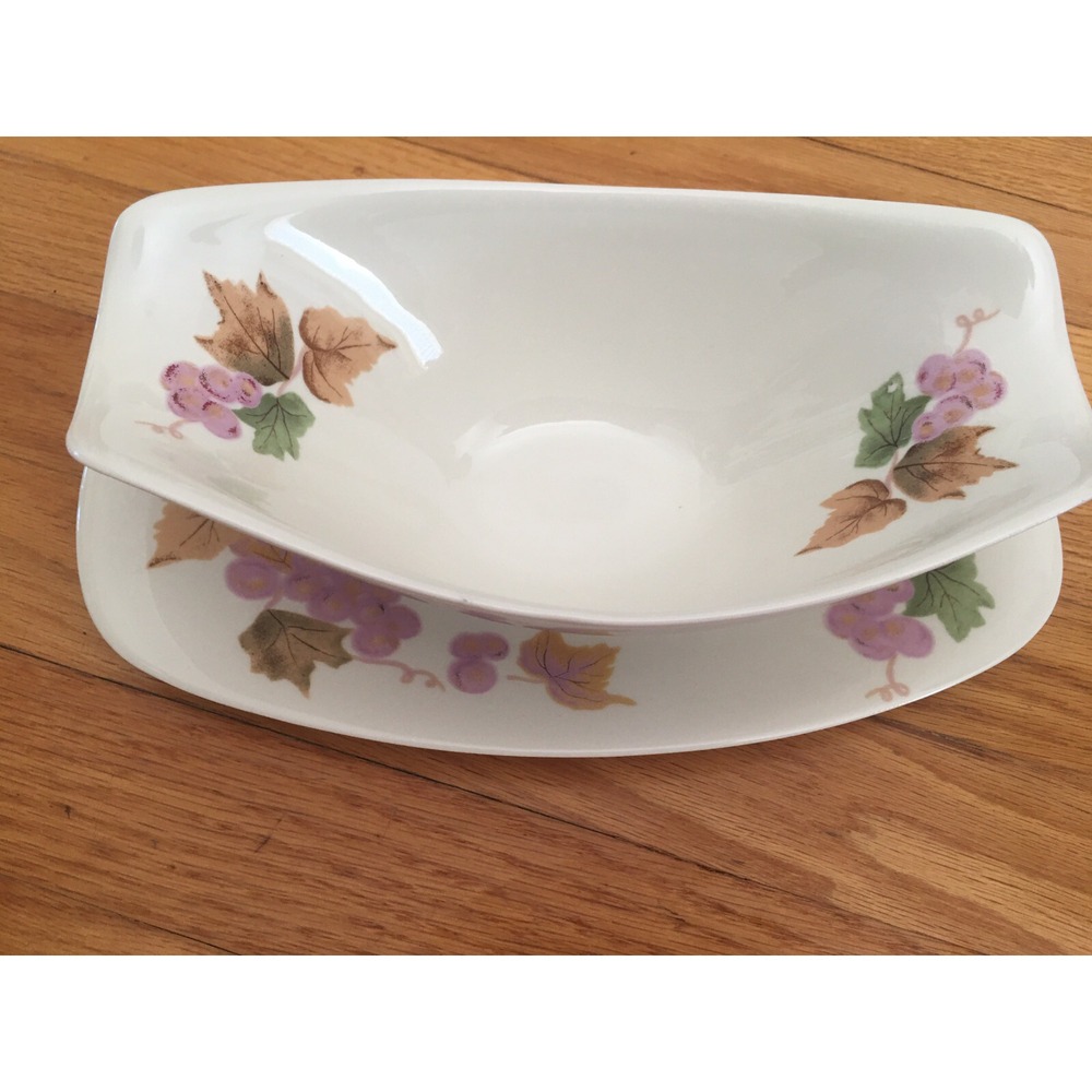 Iroquois Impromptu by Ben Seibel grape leaf MCM Gravy and Under Plate unused